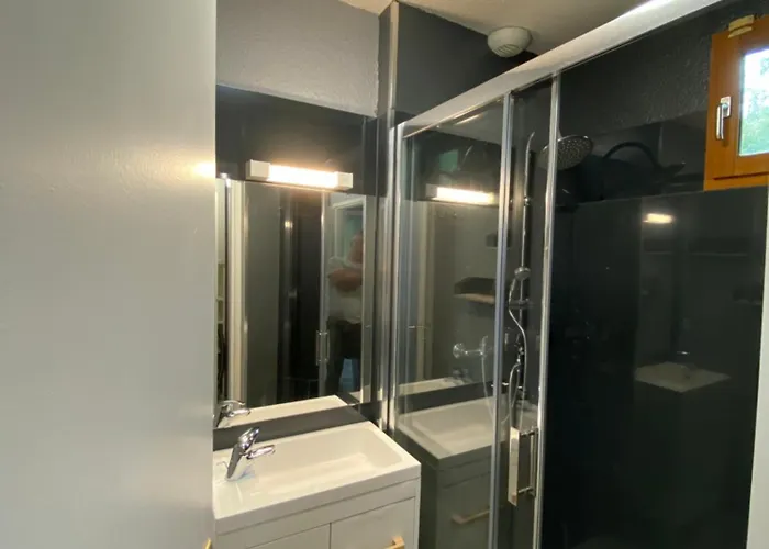 Entierement Renove - Vue Plaine De Jeux *